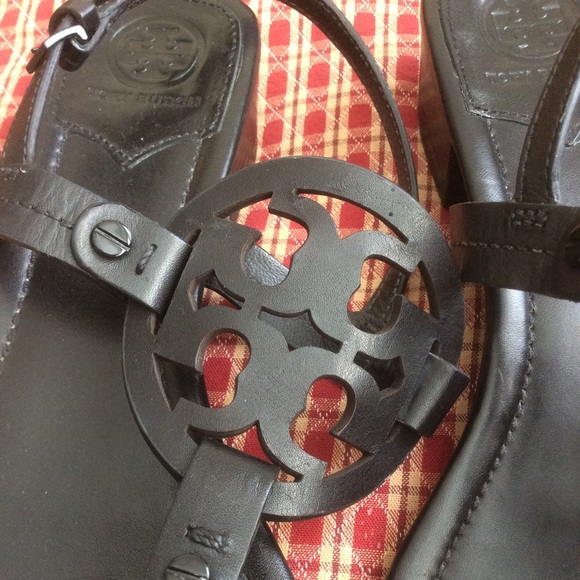 TORY BURCH MILLERS!! - Picture 2 of 5